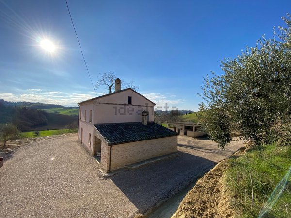 casa indipendente in vendita a Montottone