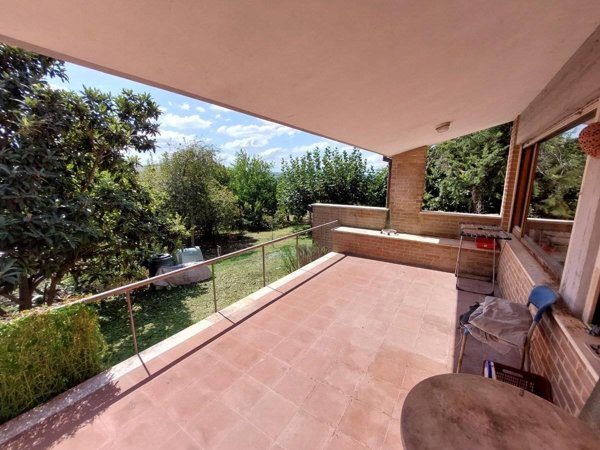 casa indipendente in vendita a Moresco
