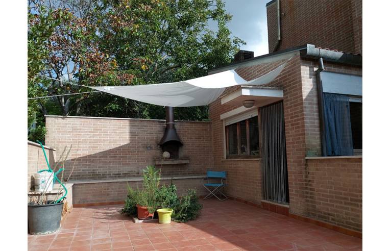 casa indipendente in vendita a Moresco