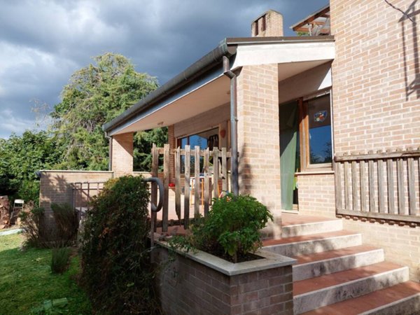 casa indipendente in vendita a Moresco