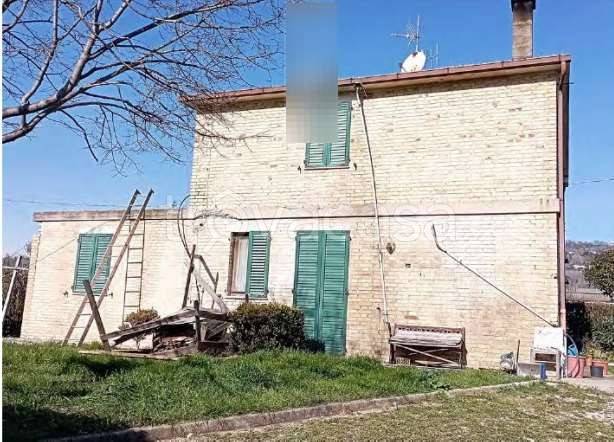 casa indipendente in vendita a Moresco