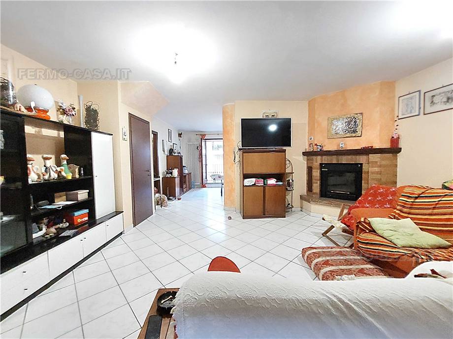 casa indipendente in vendita ad Ortezzano