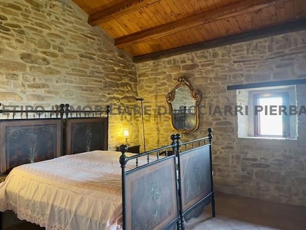 casa indipendente in vendita ad Ortezzano