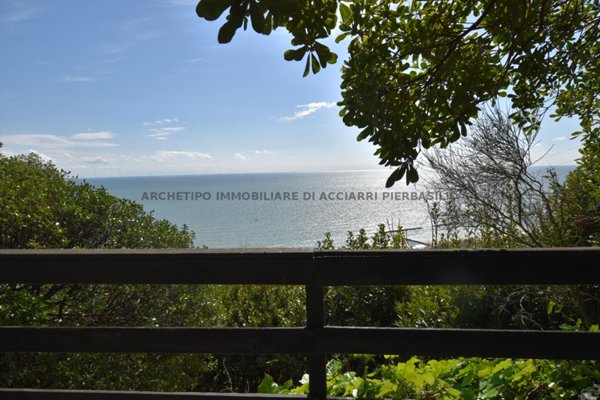 casa indipendente in vendita a Pedaso