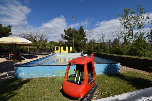 negozio in vendita a Pedaso