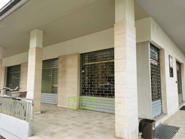 locale commerciale in vendita a Pedaso