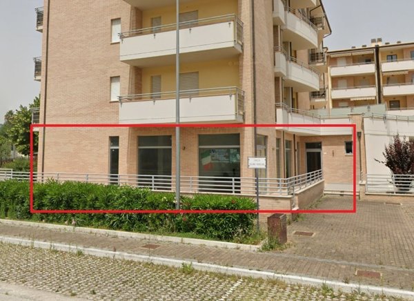 negozio in vendita a Pedaso