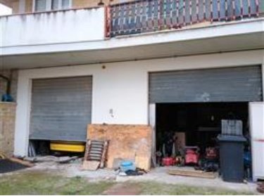 locale di sgombero in vendita a Pedaso