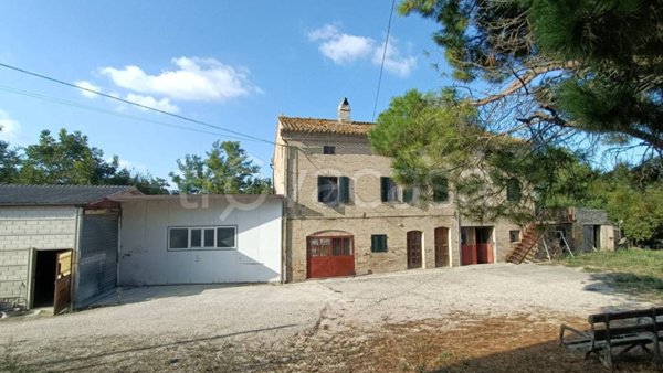 casa indipendente in vendita a Petritoli