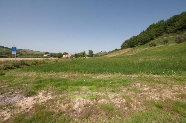 terreno edificabile in vendita a Petritoli in zona Valmir