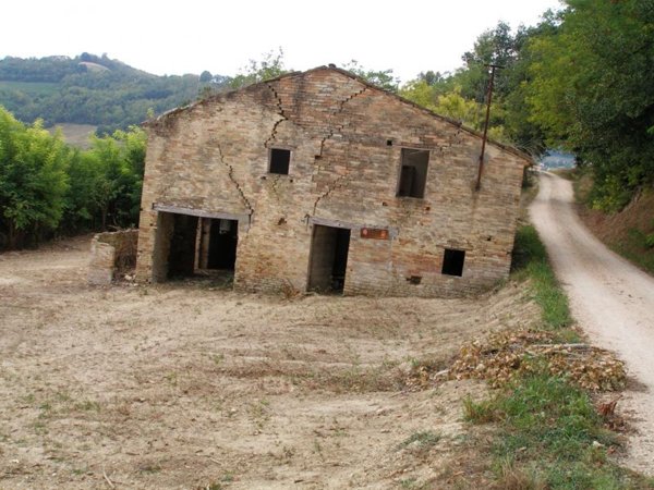 casa indipendente in vendita a Petritoli