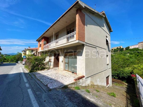casa indipendente in vendita a Petritoli