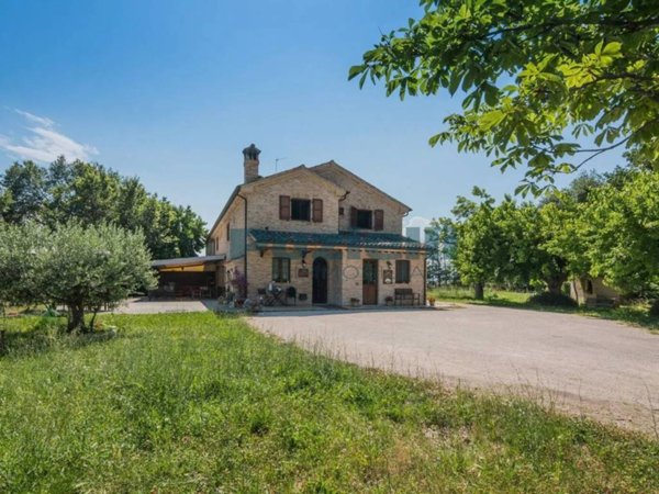 casa indipendente in vendita a Petritoli