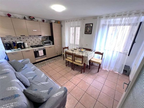 casa indipendente in vendita a Petritoli