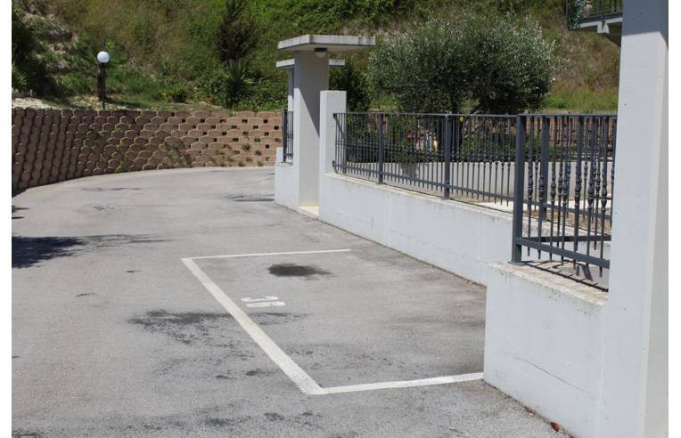 appartamento in vendita a Petritoli in zona Valmir