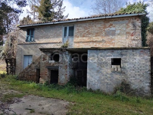 casa indipendente in vendita a Petritoli