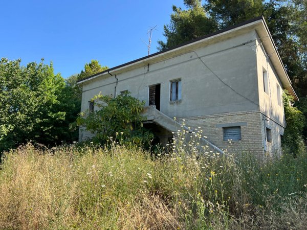 casa indipendente in vendita a Petritoli