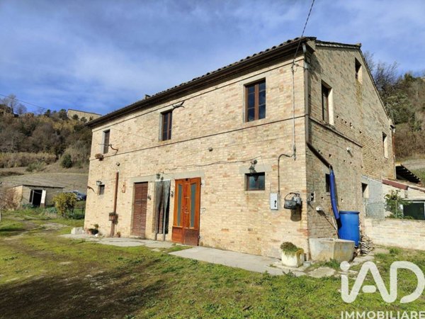 casale in vendita a Petritoli in zona Moregnano