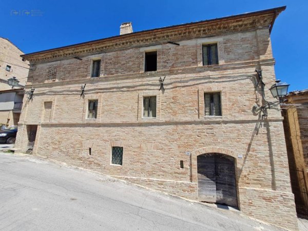 intera palazzina in vendita a Ponzano di Fermo in zona Torchiaro