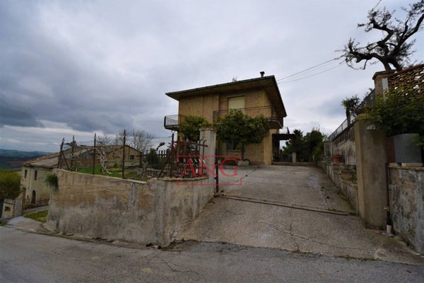 casa indipendente in vendita a Ponzano di Fermo