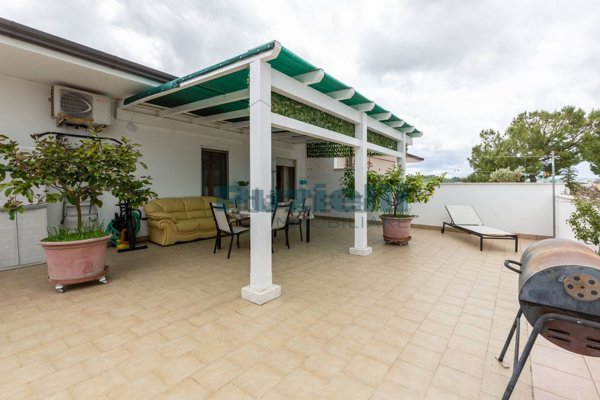 appartamento in vendita a Ponzano di Fermo in zona Capparuccia