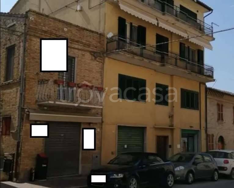 negozio in vendita a Ponzano di Fermo