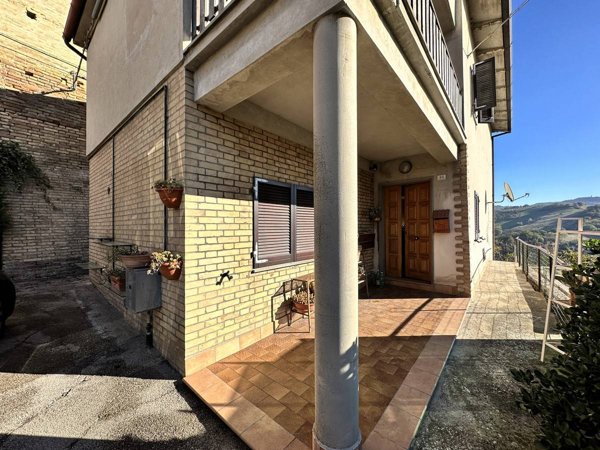 casa indipendente in vendita a Ponzano di Fermo in zona Torchiaro