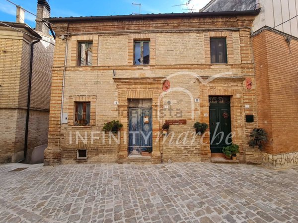 casa indipendente in vendita a Ponzano di Fermo in zona Torchiaro