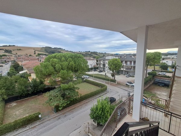 appartamento in vendita a Ponzano di Fermo in zona Capparuccia