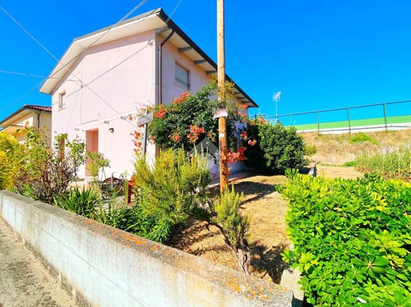 casa indipendente in vendita a Porto San Giorgio