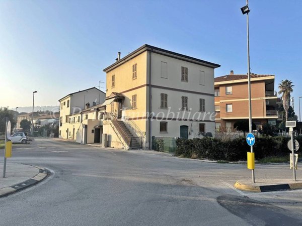 casa indipendente in vendita a Porto San Giorgio
