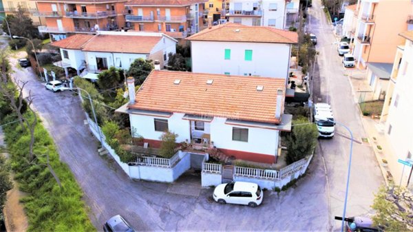 casa indipendente in vendita a Porto San Giorgio