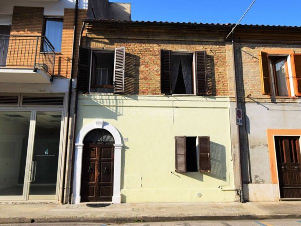 casa indipendente in vendita a Porto San Giorgio