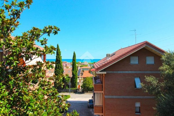 casa indipendente in vendita a Porto San Giorgio