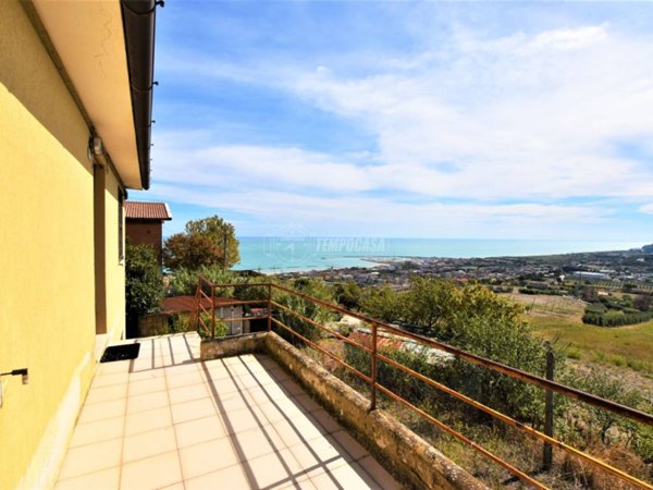 casa indipendente in vendita a Porto San Giorgio