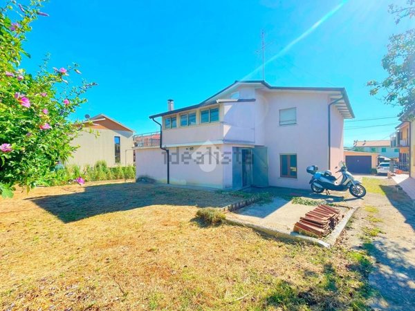 casa indipendente in vendita a Porto San Giorgio