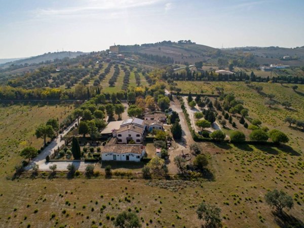 casa indipendente in vendita a Porto San Giorgio
