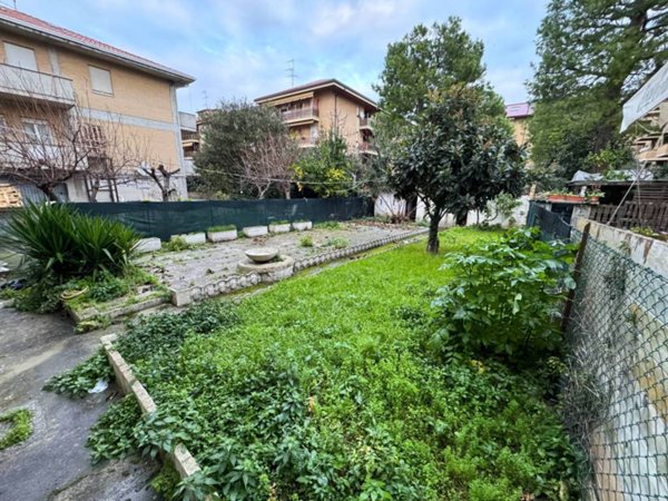 casa indipendente in vendita a Porto San Giorgio