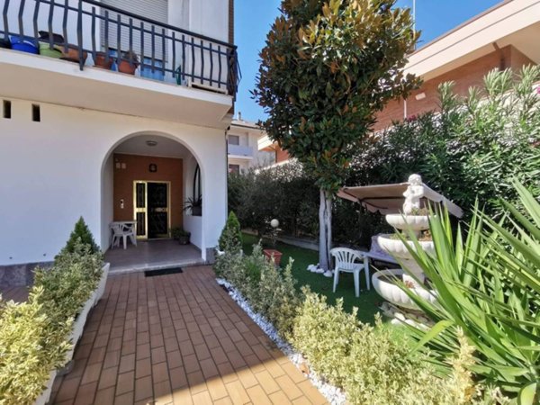 casa indipendente in vendita a Porto San Giorgio