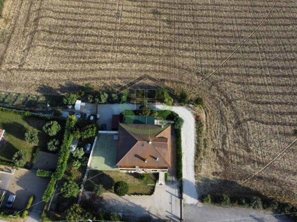 casa indipendente in vendita a Porto San Giorgio