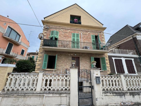 casa indipendente in vendita a Porto San Giorgio