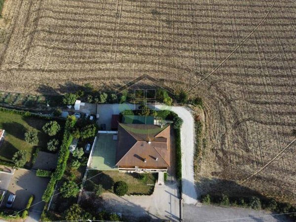 casa indipendente in vendita a Porto San Giorgio
