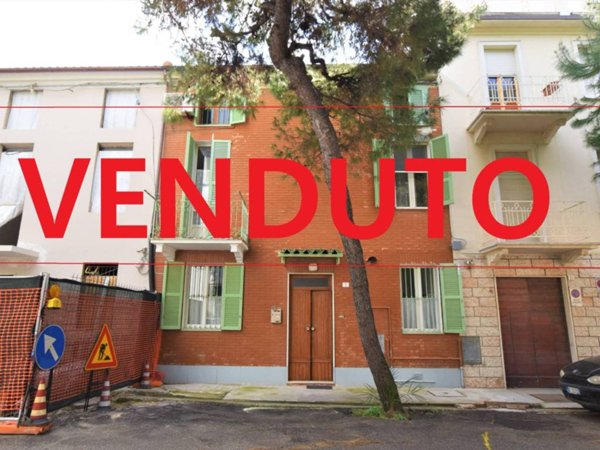 casa indipendente in vendita a Porto San Giorgio