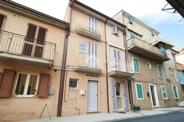 casa indipendente in vendita a Porto San Giorgio