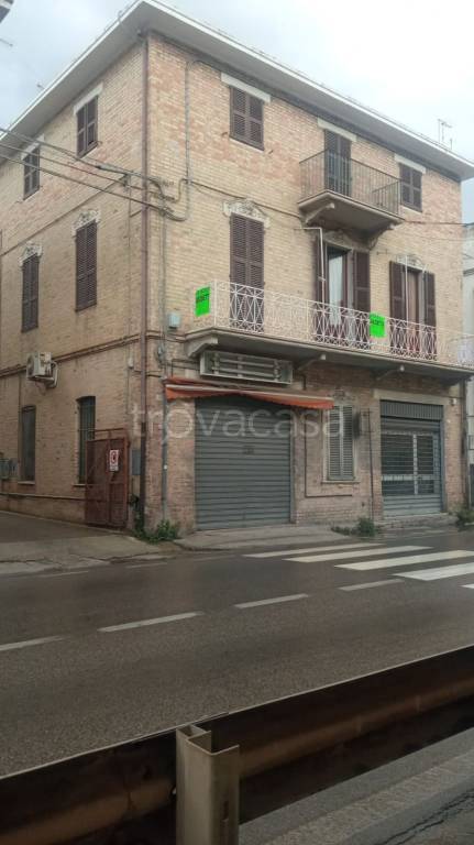 casa indipendente in vendita a Porto San Giorgio