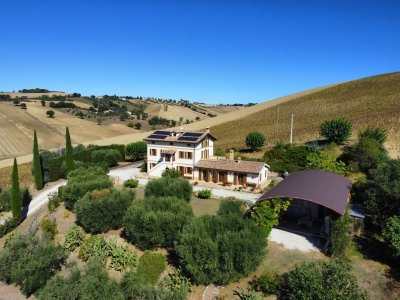 casa indipendente in vendita a Porto San Giorgio