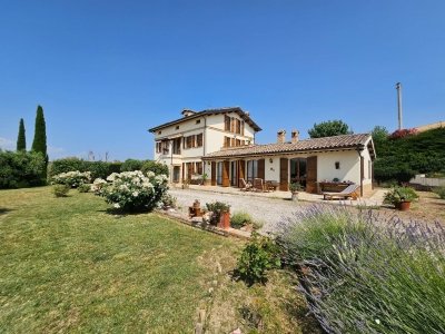 casa indipendente in vendita a Porto San Giorgio