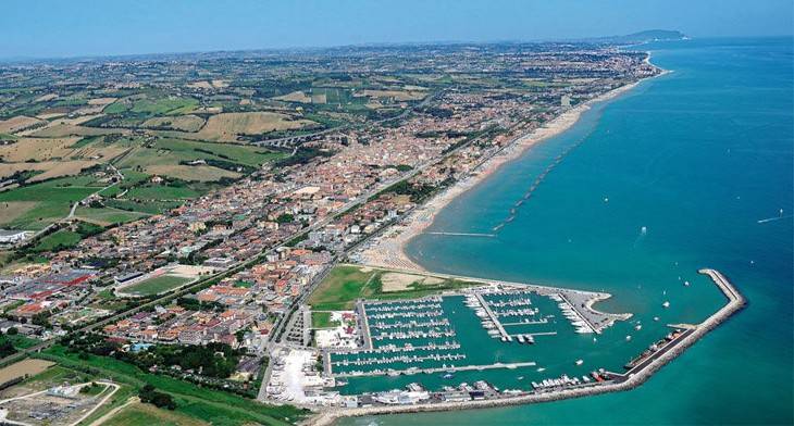 negozio in vendita a Porto San Giorgio