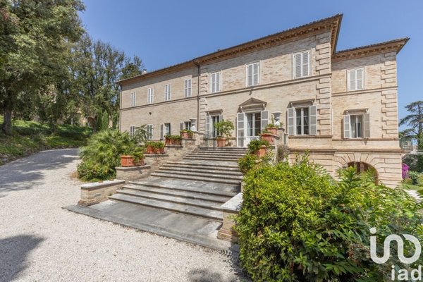 casa indipendente in vendita a Porto San Giorgio