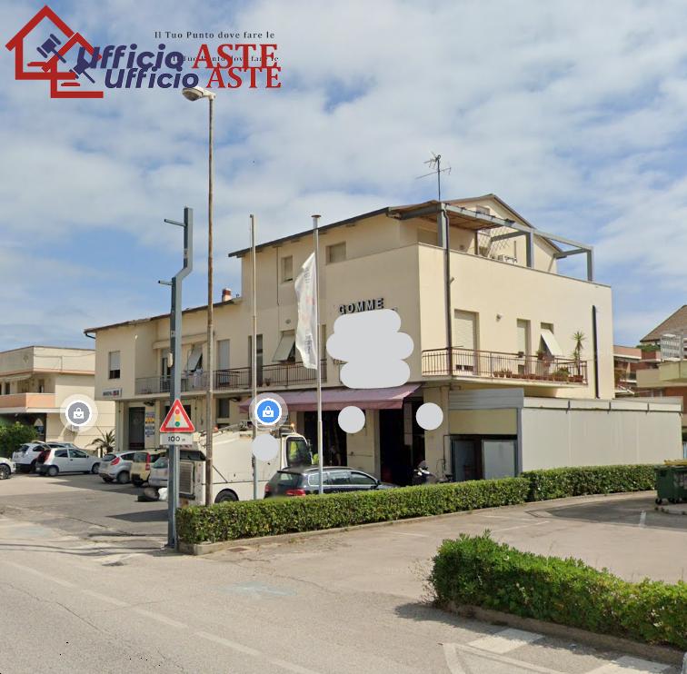 pentavano in vendita a Porto San Giorgio